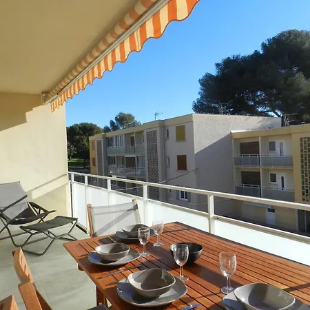 Climatise, Terrasse, Parking Prive, A 150m De La - - Fr-1-251-759 Bormes-les-Mimosas
